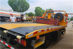 港闸区附近拖车电话号码服务